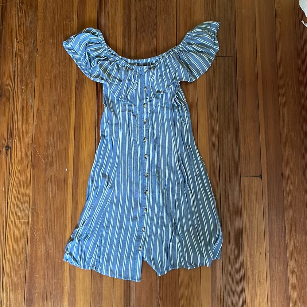 American Eagle off the shoulder striped dress with buttons